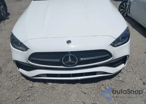 2023 Mercedes-Benz C 300 Sedan z USA, uszkodzony, nr VIN W1KAF4GB9PR090892